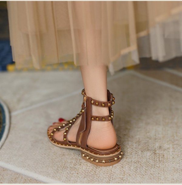 Women's Summer Flat Rivet Roman Sandals