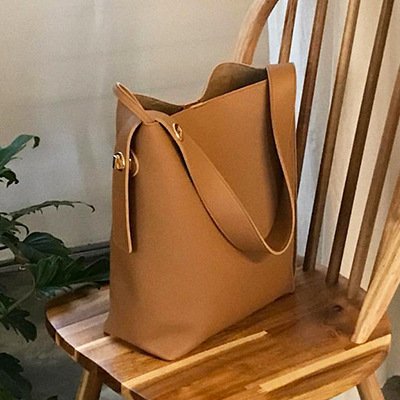 Simple one shoulder bucket bag